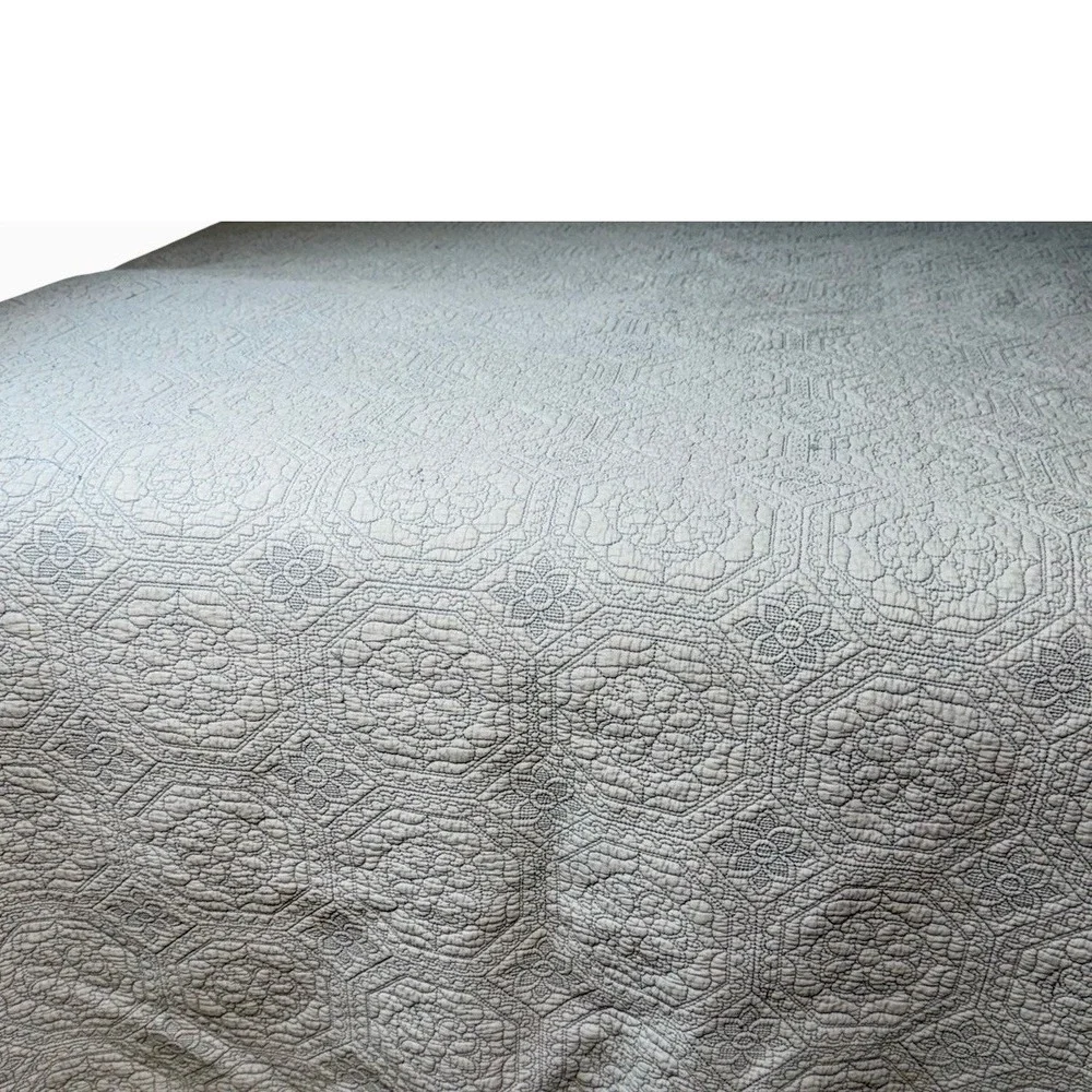 Tahari Home Light Blue Medallion Matelasse Quilt Coverlet Boho Textured